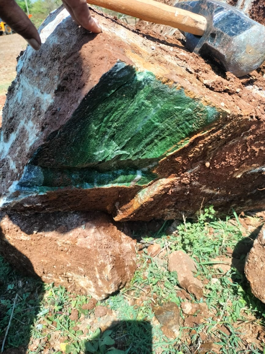 Green Quartz (Prasiolite)